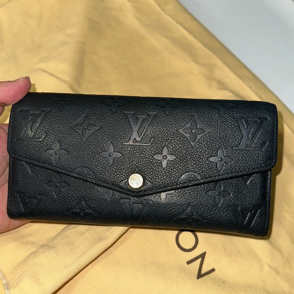 LV empriente wallet